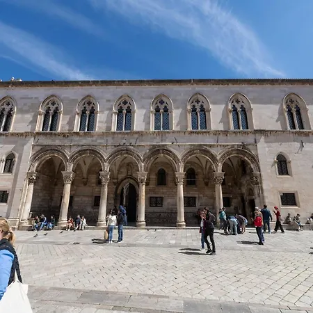 L & L Old Town - Lacroma Dubrownik